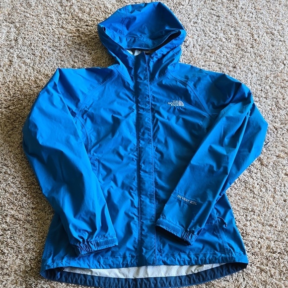 The North Face Jackets & Blazers - The North Face HyVent 2.5L, rain/wind jacket, size xs women's, euc